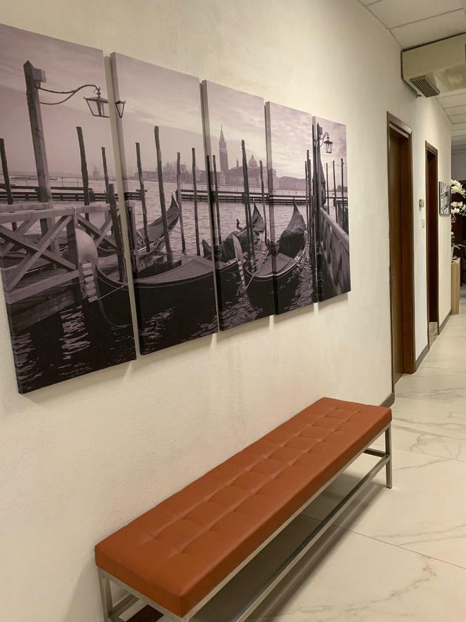 Venicekey Hotel ปาโดวา ภายนอก รูปภาพ